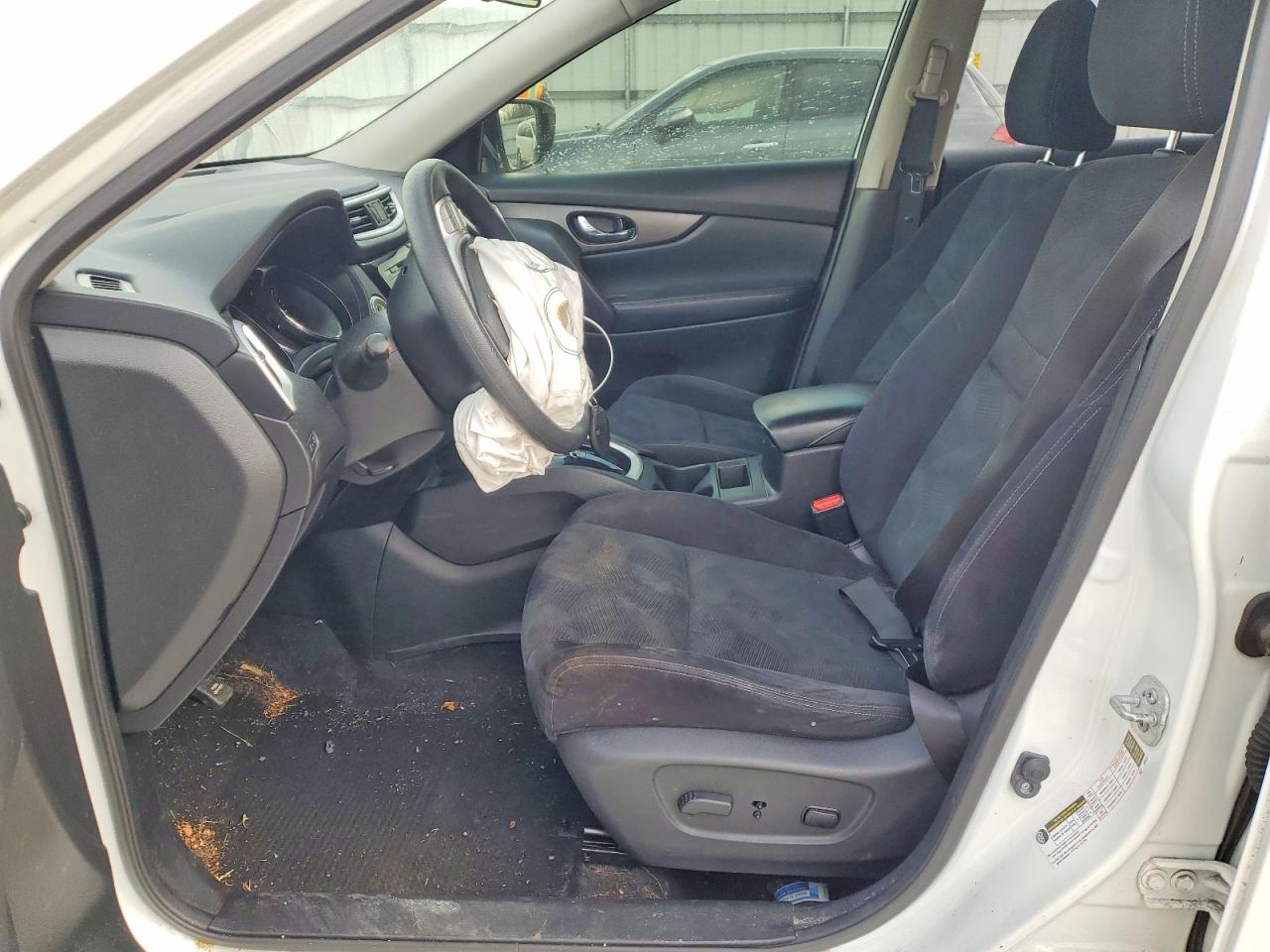 2016 NISSAN ROGUE