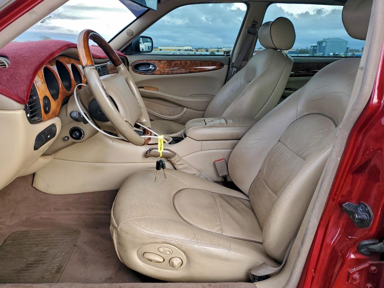 2000 JAGUAR XJ