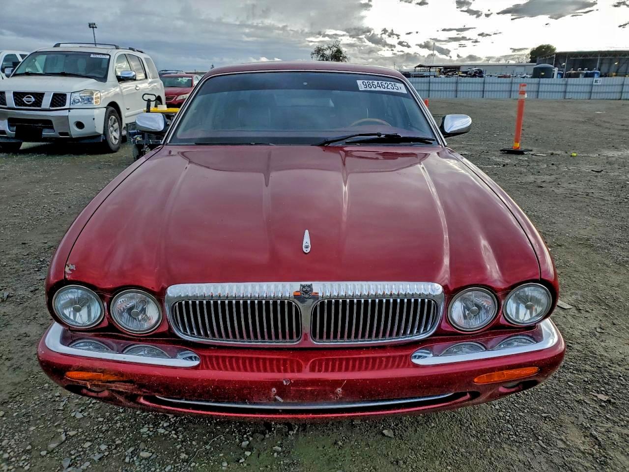 2000 JAGUAR XJ
