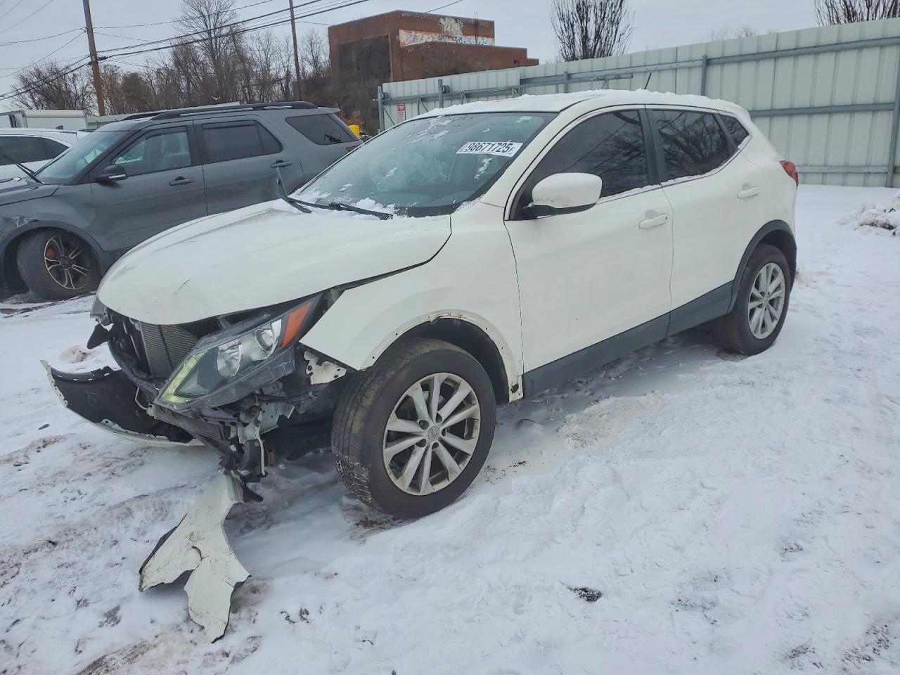 2017 NISSAN ROGUE