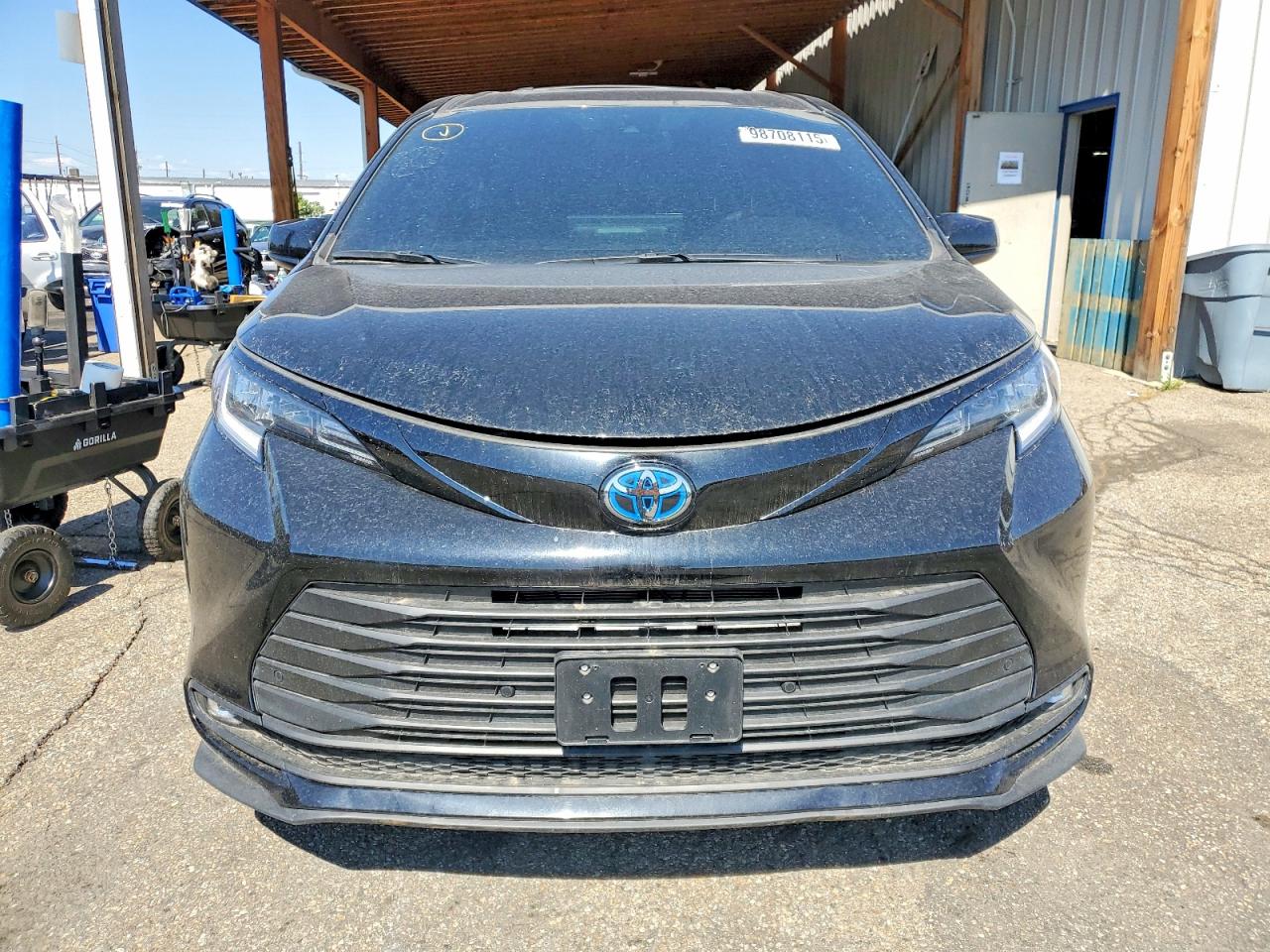 2025 TOYOTA SIENNA