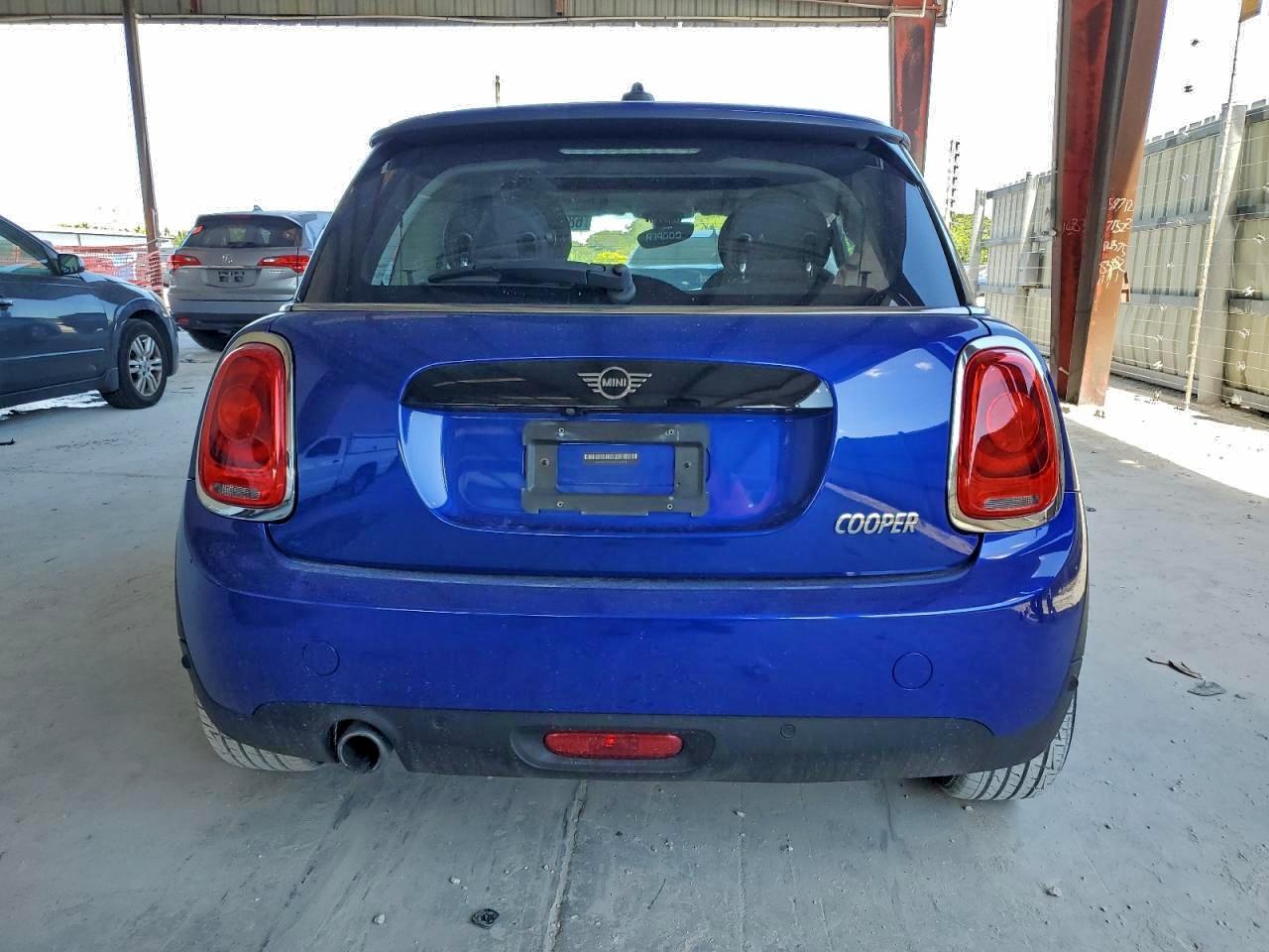 2019 MINI COOPER
