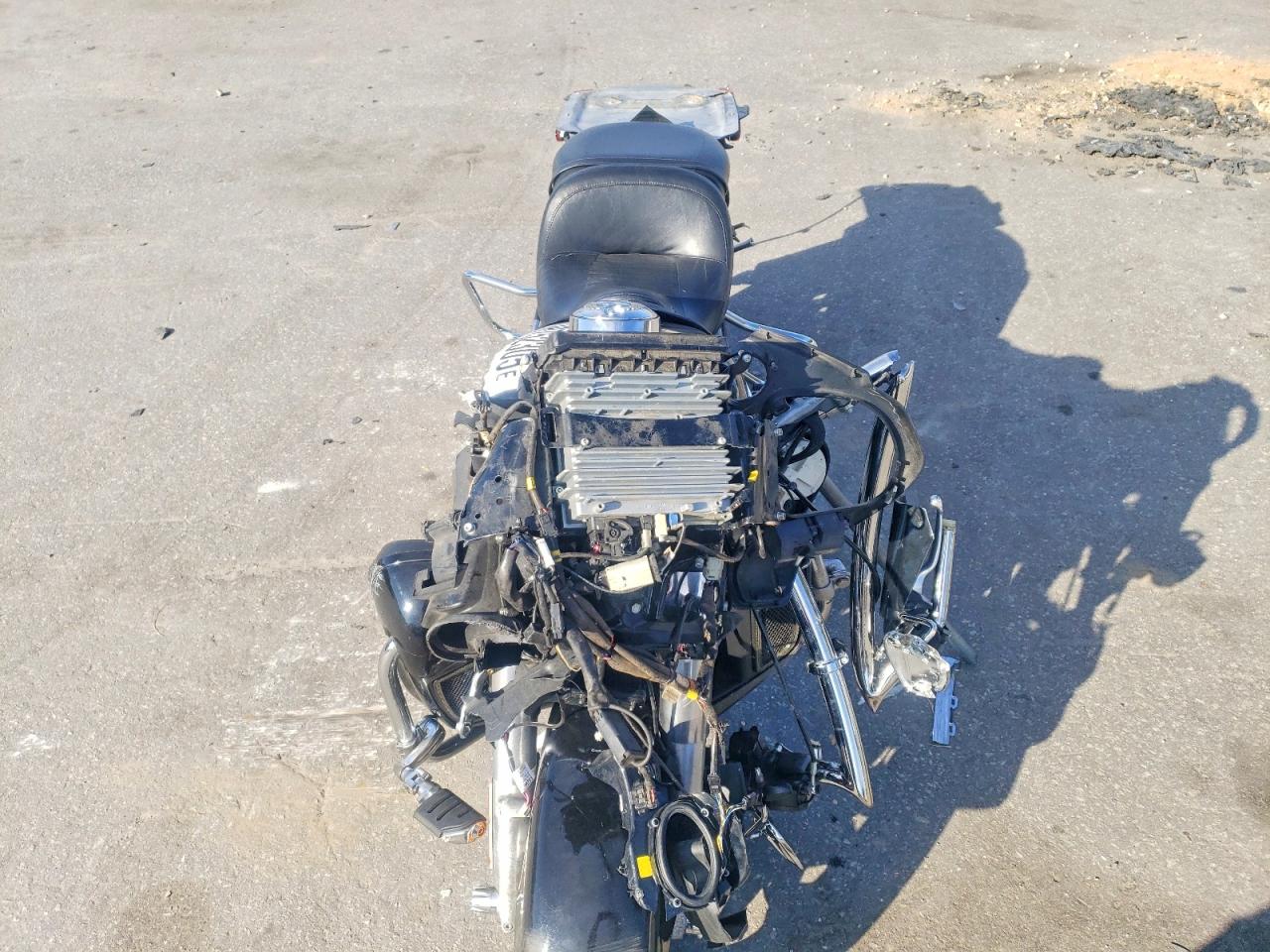 2018 HARLEY-DAVIDSON FL