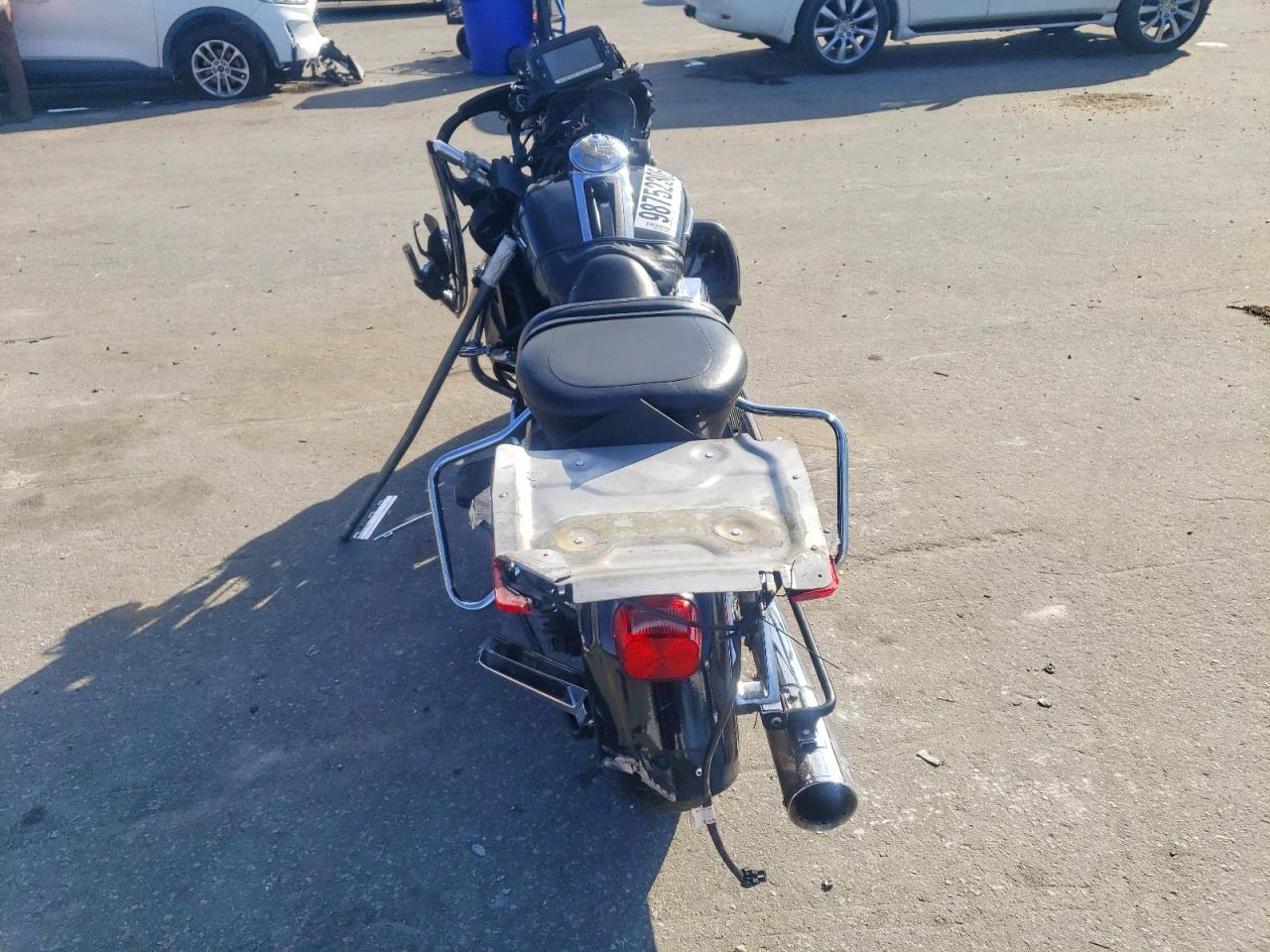 2018 HARLEY-DAVIDSON FL