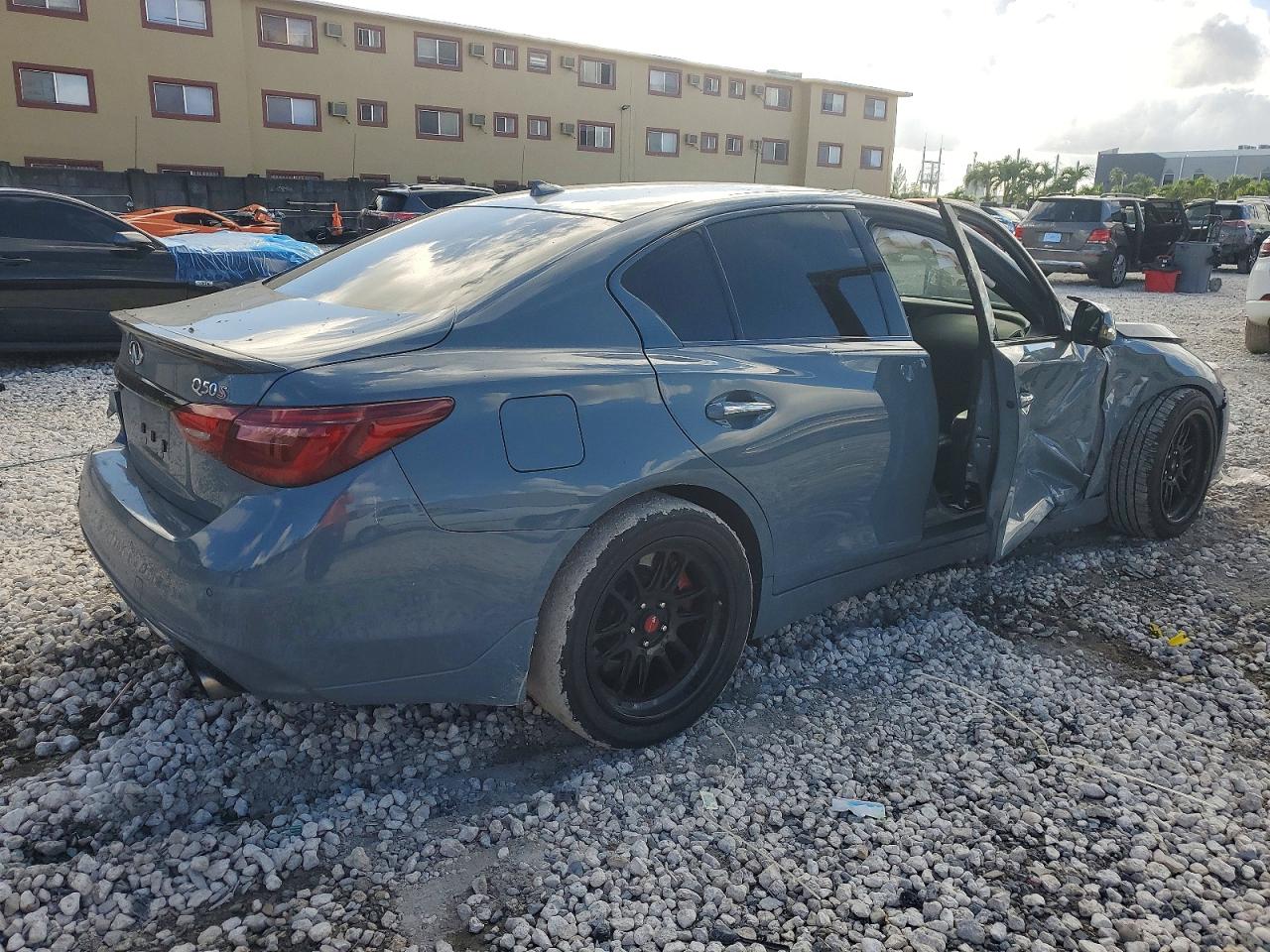 2022 INFINITI Q50