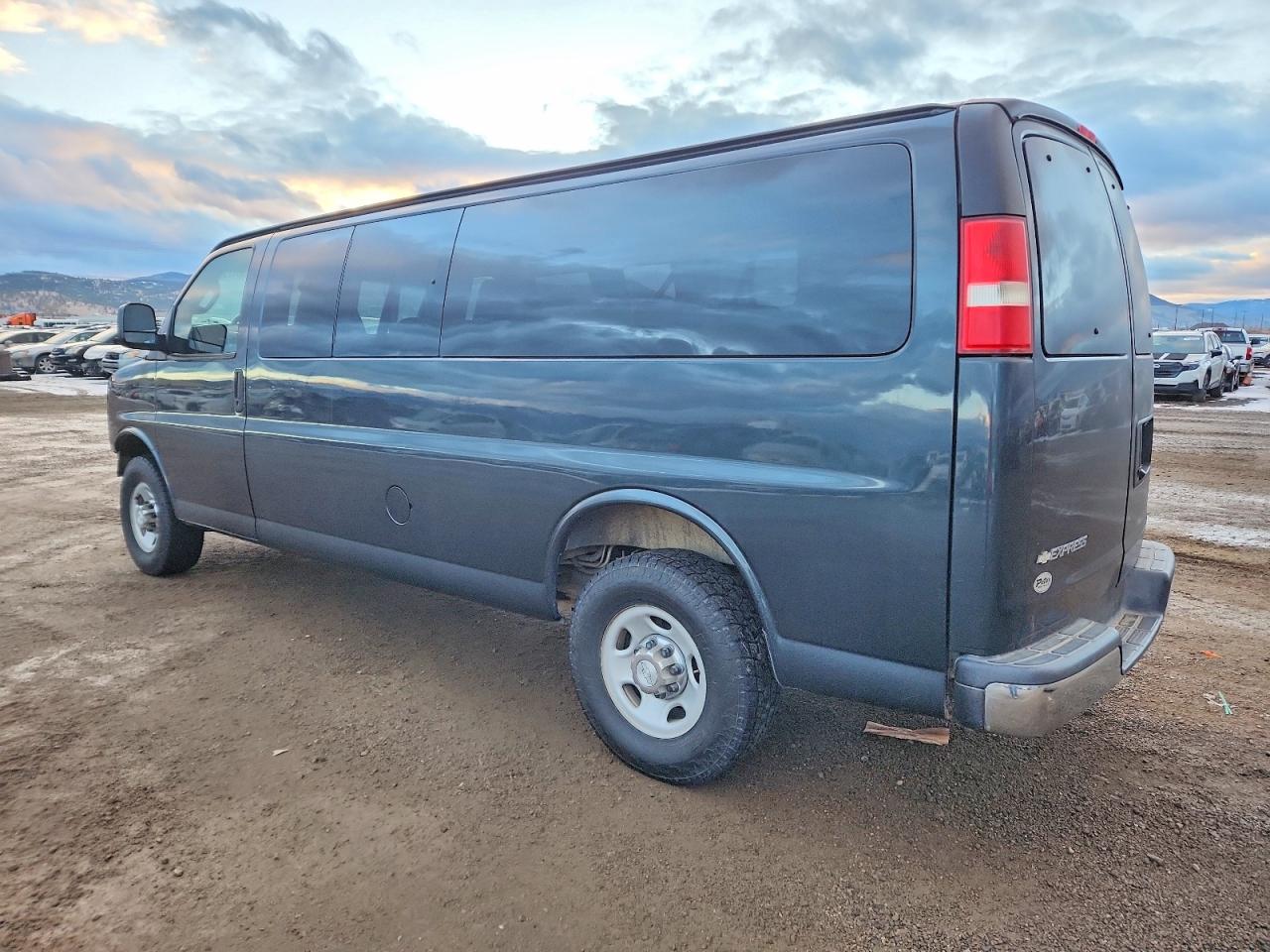 2017 CHEVROLET EXPRESS