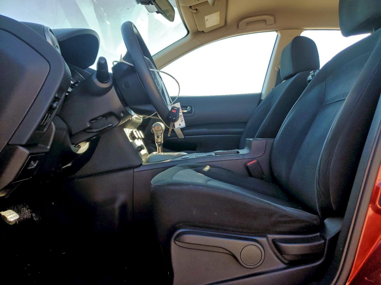 2014 NISSAN ROGUE