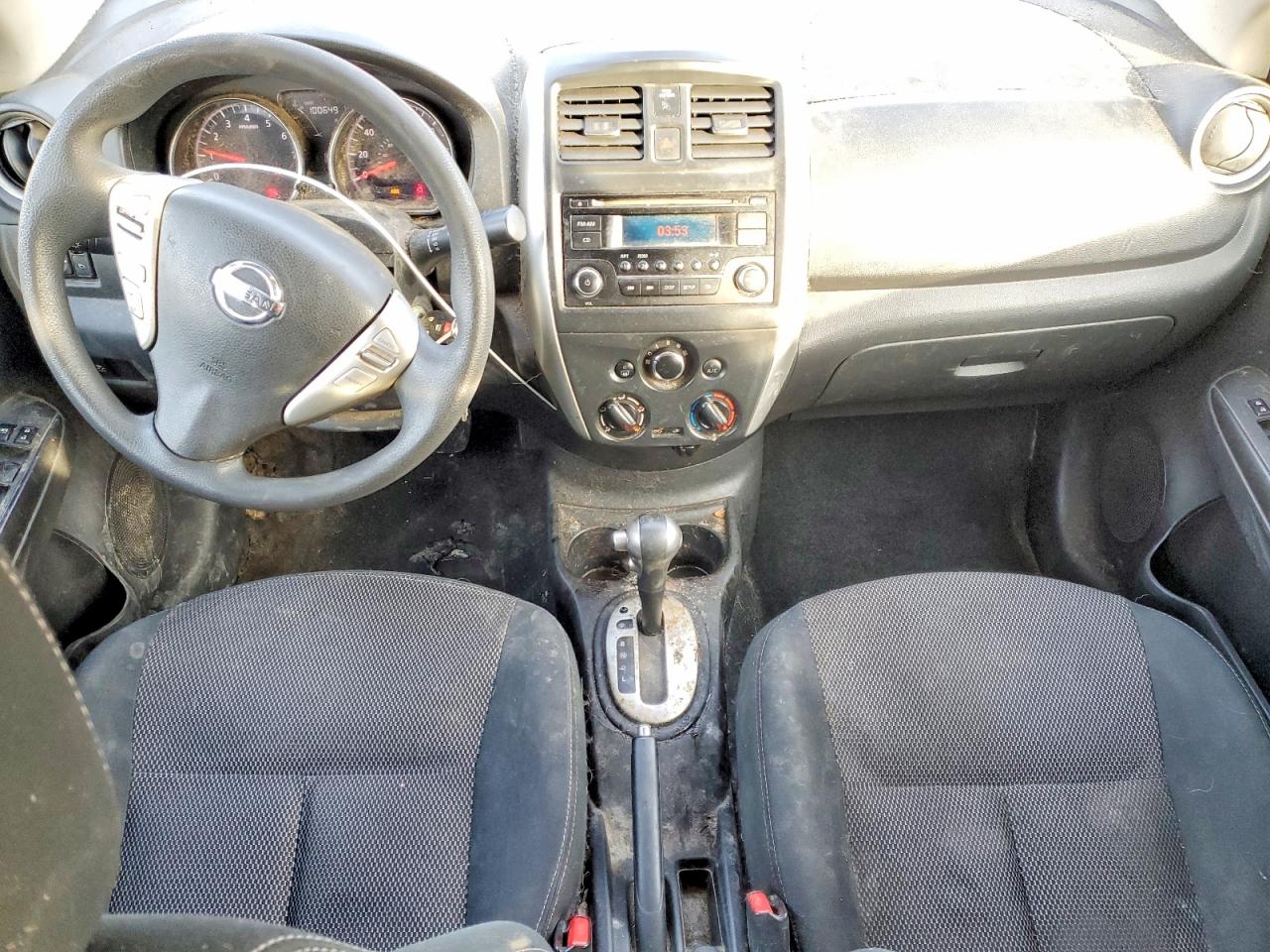 2015 NISS VERSA