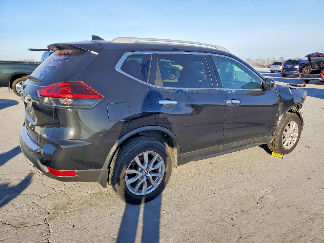 2018 NISSAN ROGUE