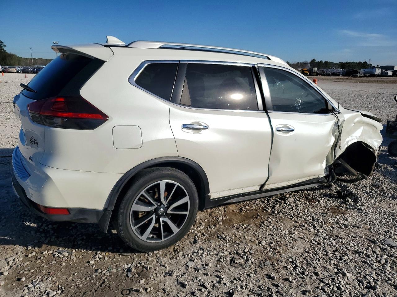 2019 NISSAN ROGUE