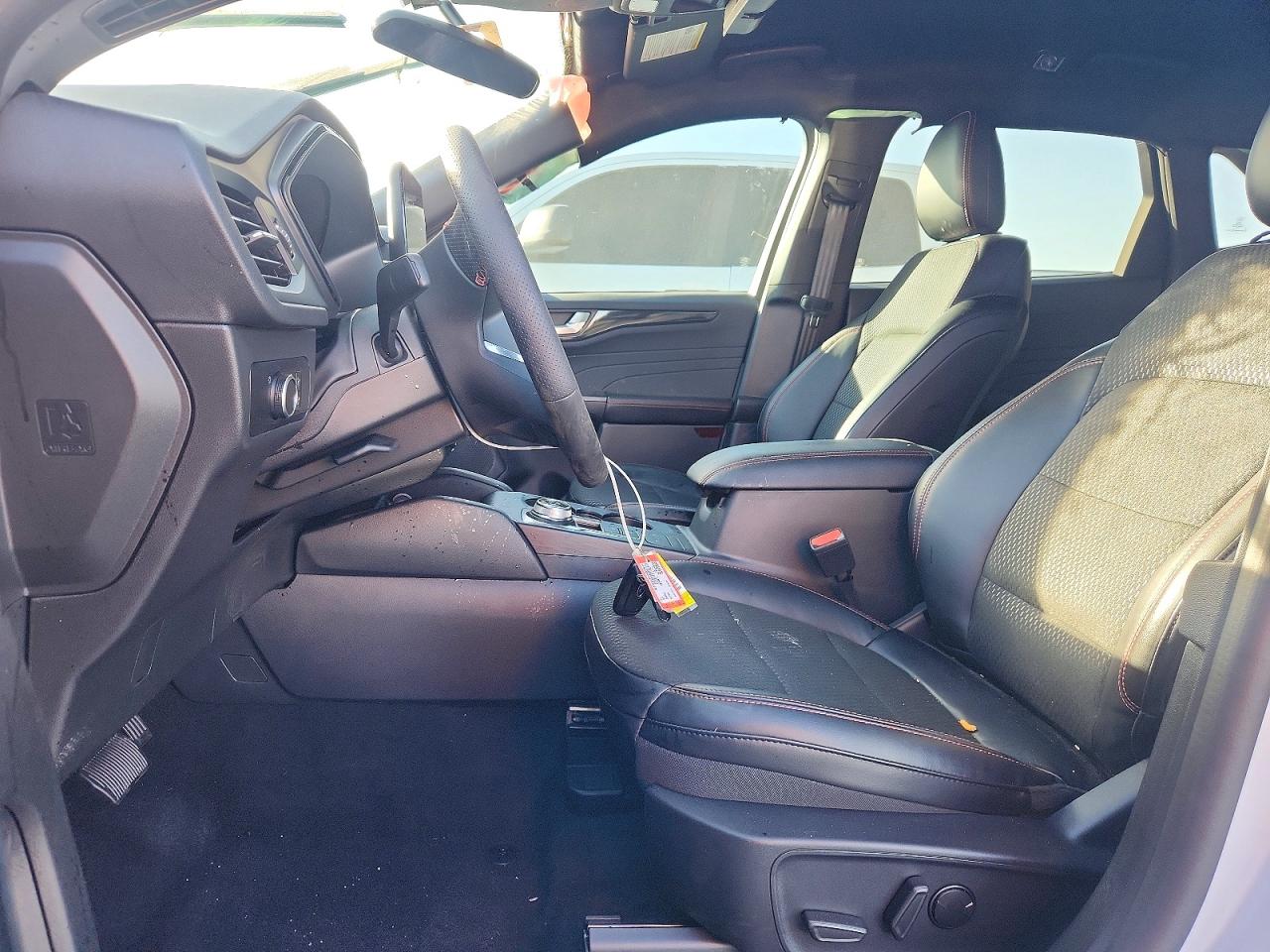 2025 FORD ESCAPE ST