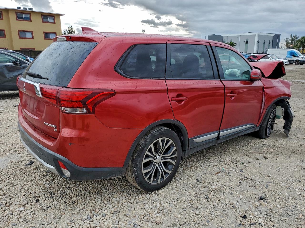 2017 MITSUBISHI OUTLANDER