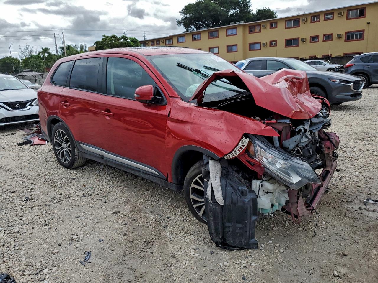 2017 MITSUBISHI OUTLANDER