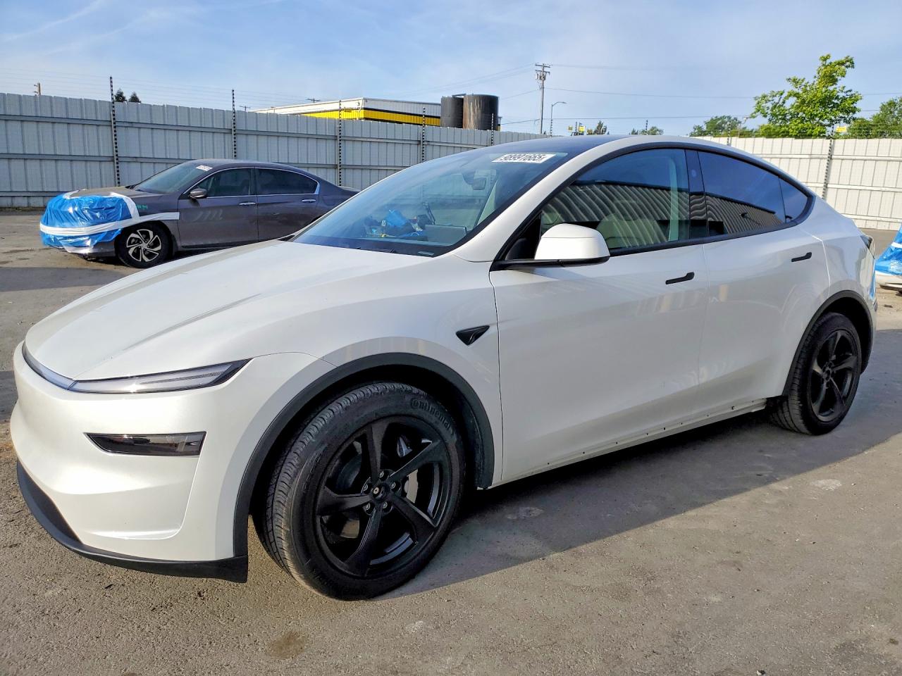 2026 TESLA MODEL Y