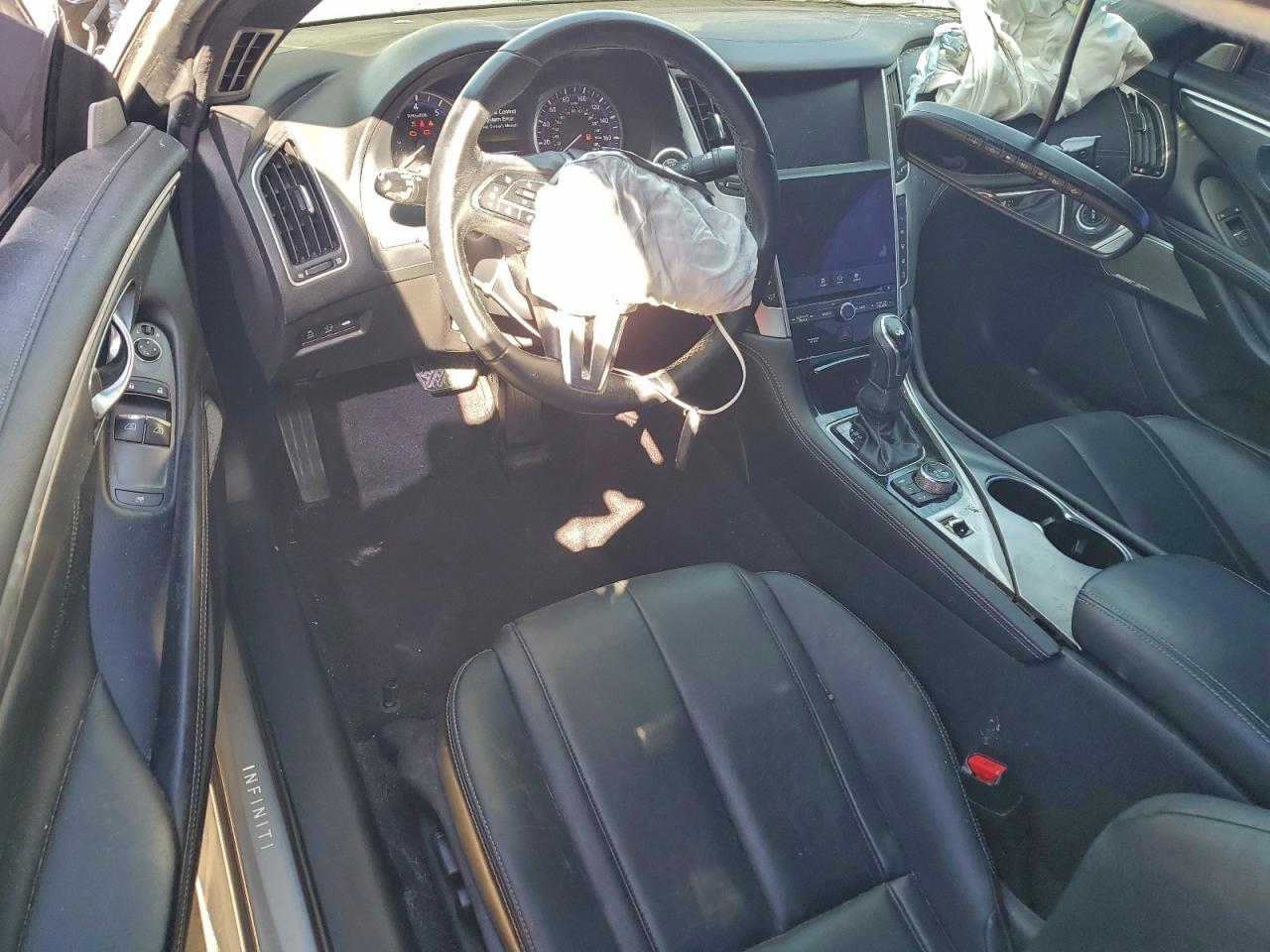 2017 INFINITI Q60