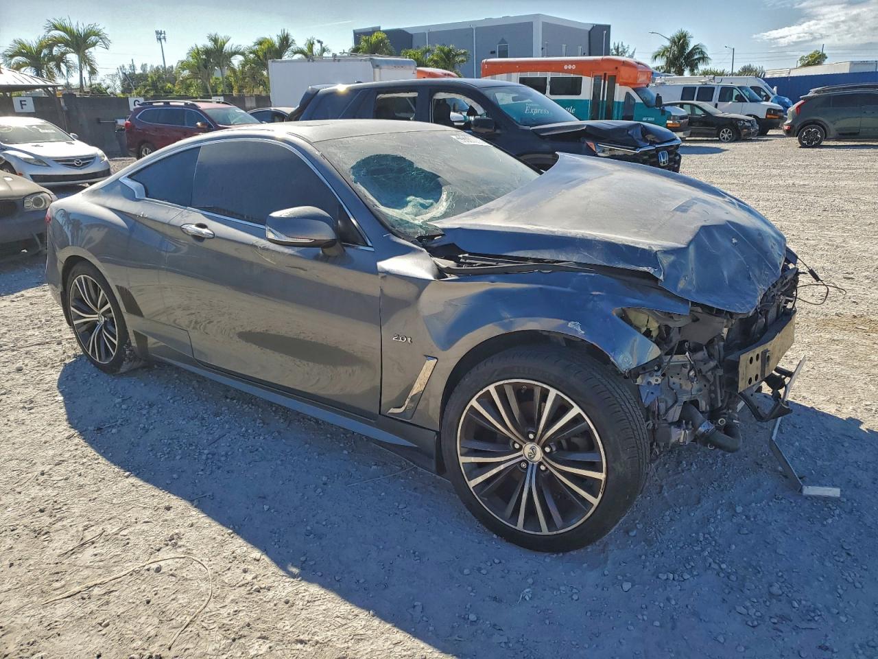 2017 INFINITI Q60
