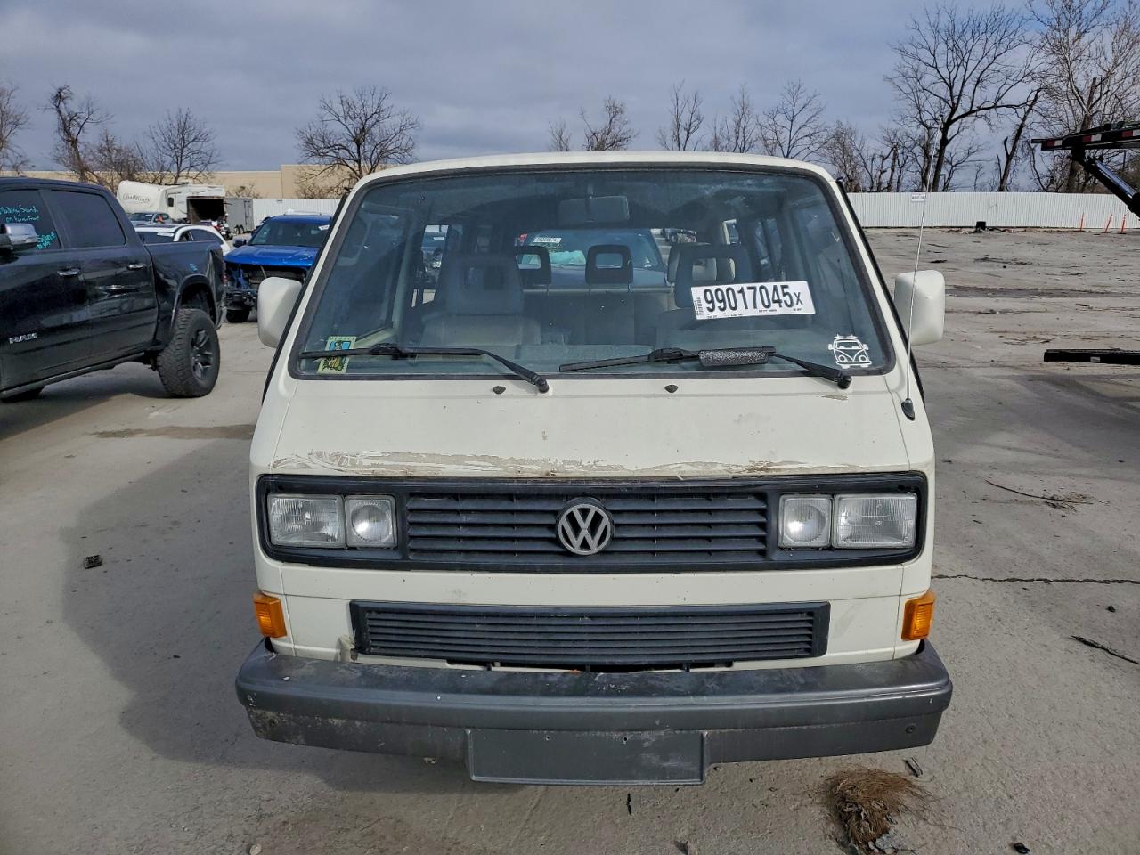 1990 VOLKSWAGEN MINIVAN