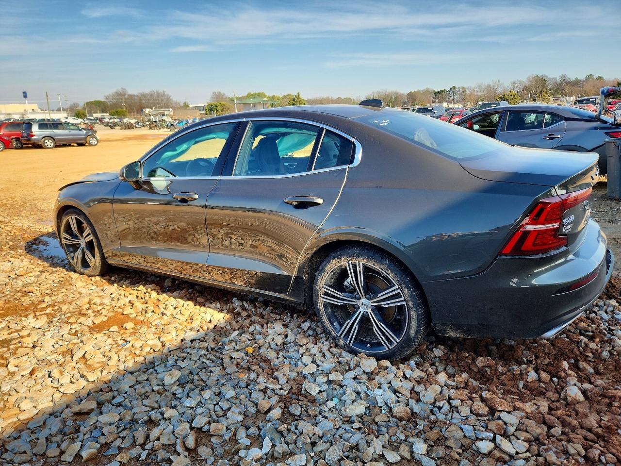 2021 VOLVO S60