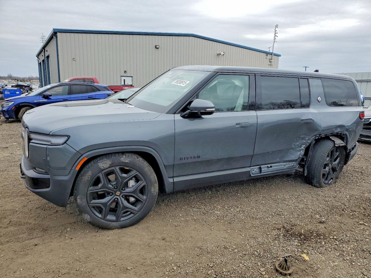 2025 RIVIAN RIS