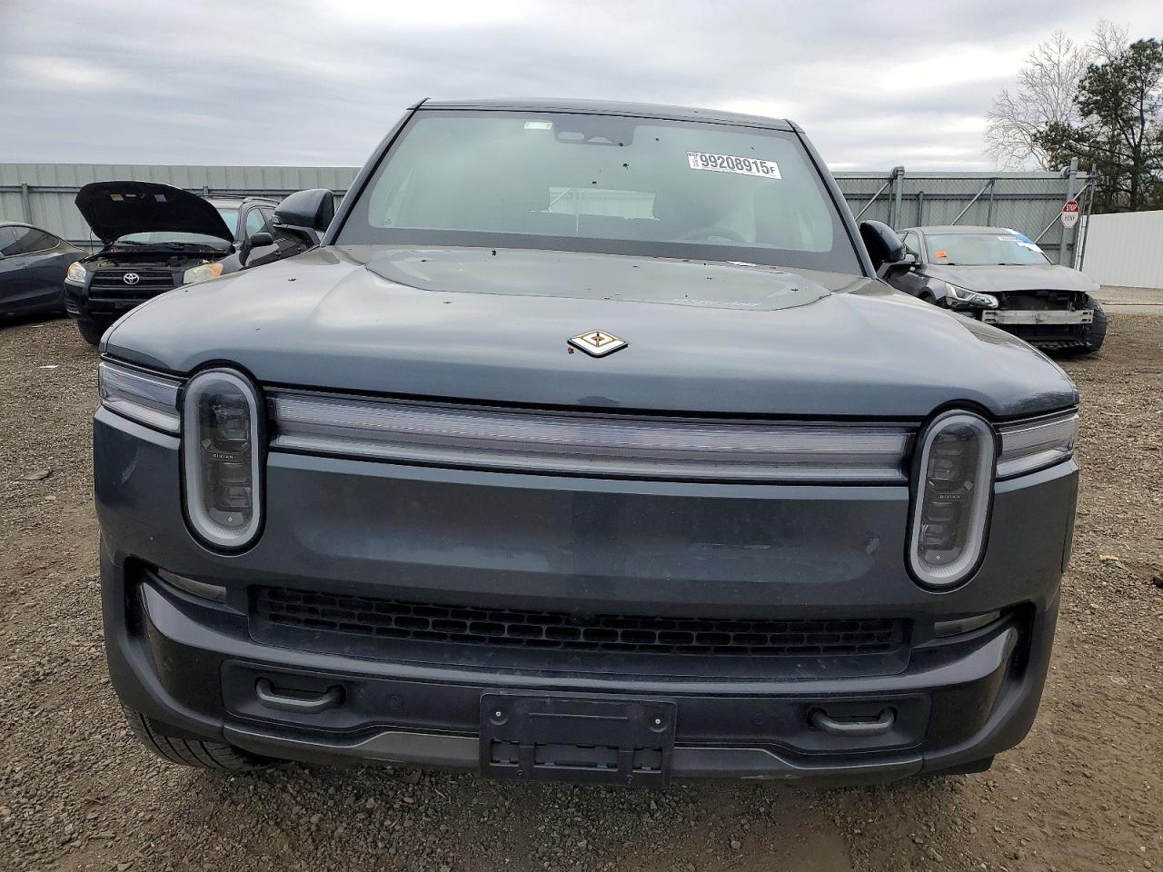 2025 RIVIAN RIS