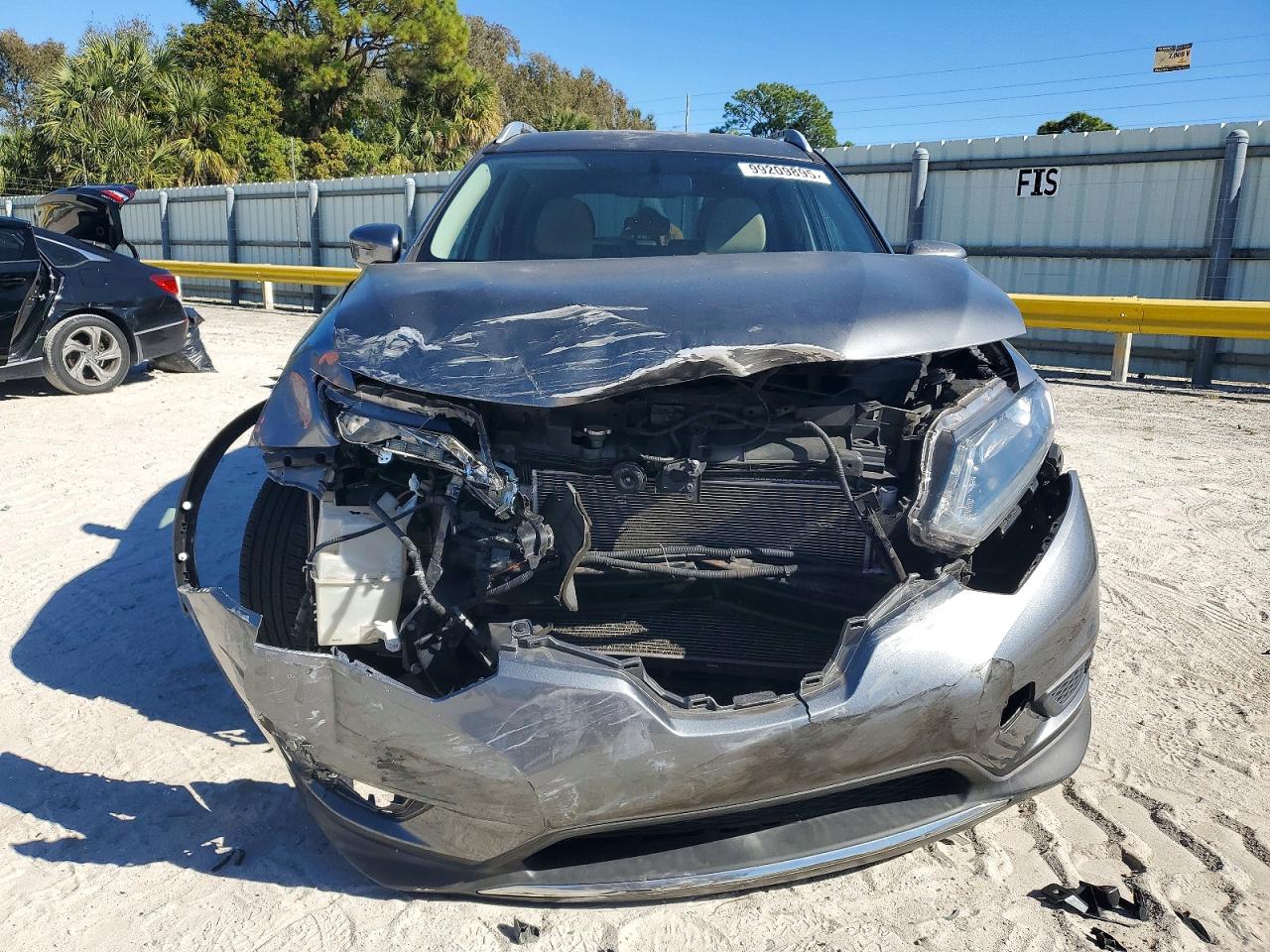 2016 NISSAN ROGUE