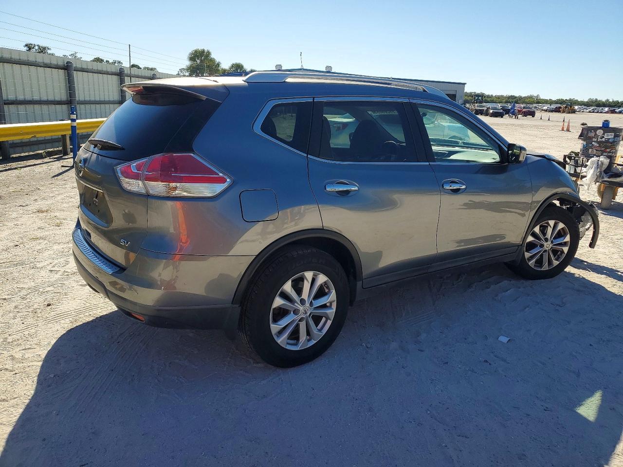 2016 NISSAN ROGUE