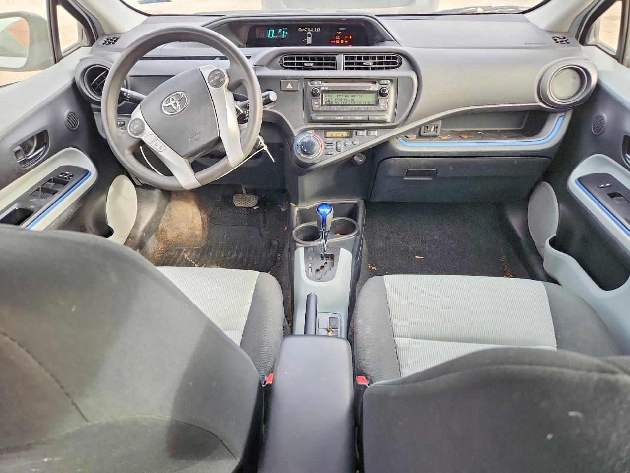 2013 TOYOTA PRIUS