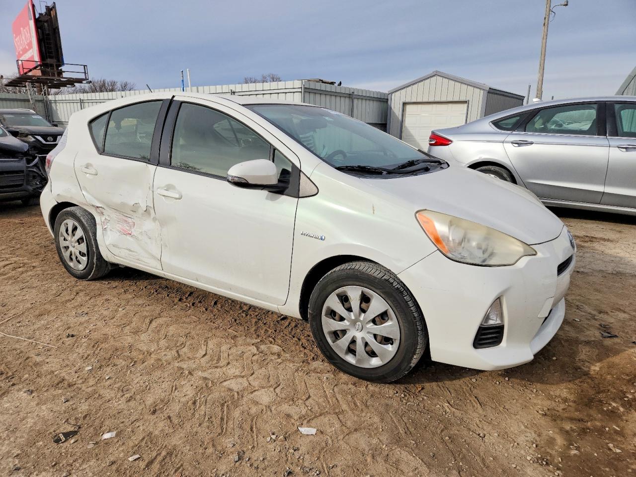 2013 TOYOTA PRIUS