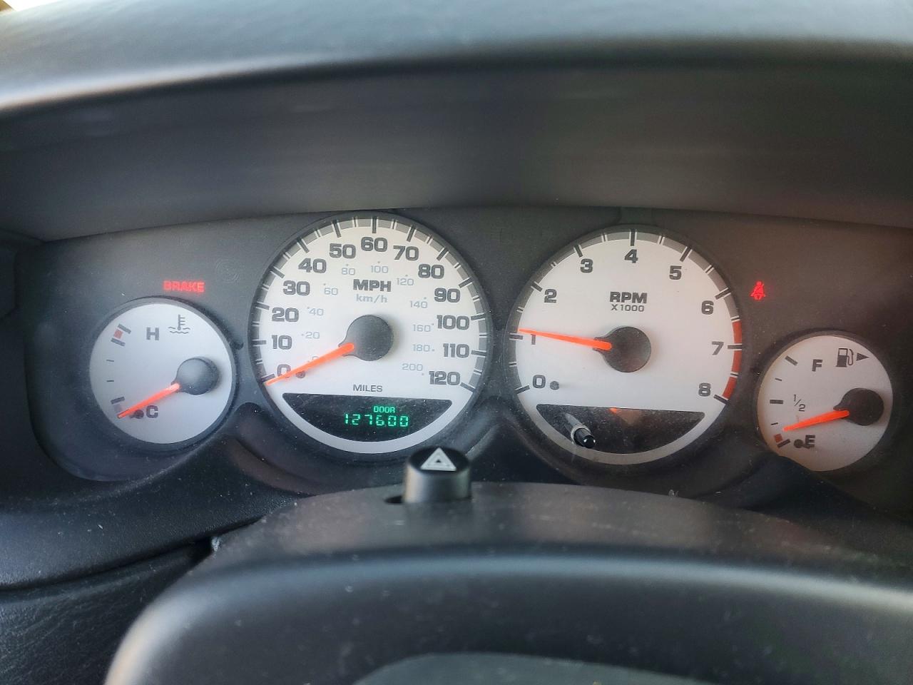 2005 DODGE NEON