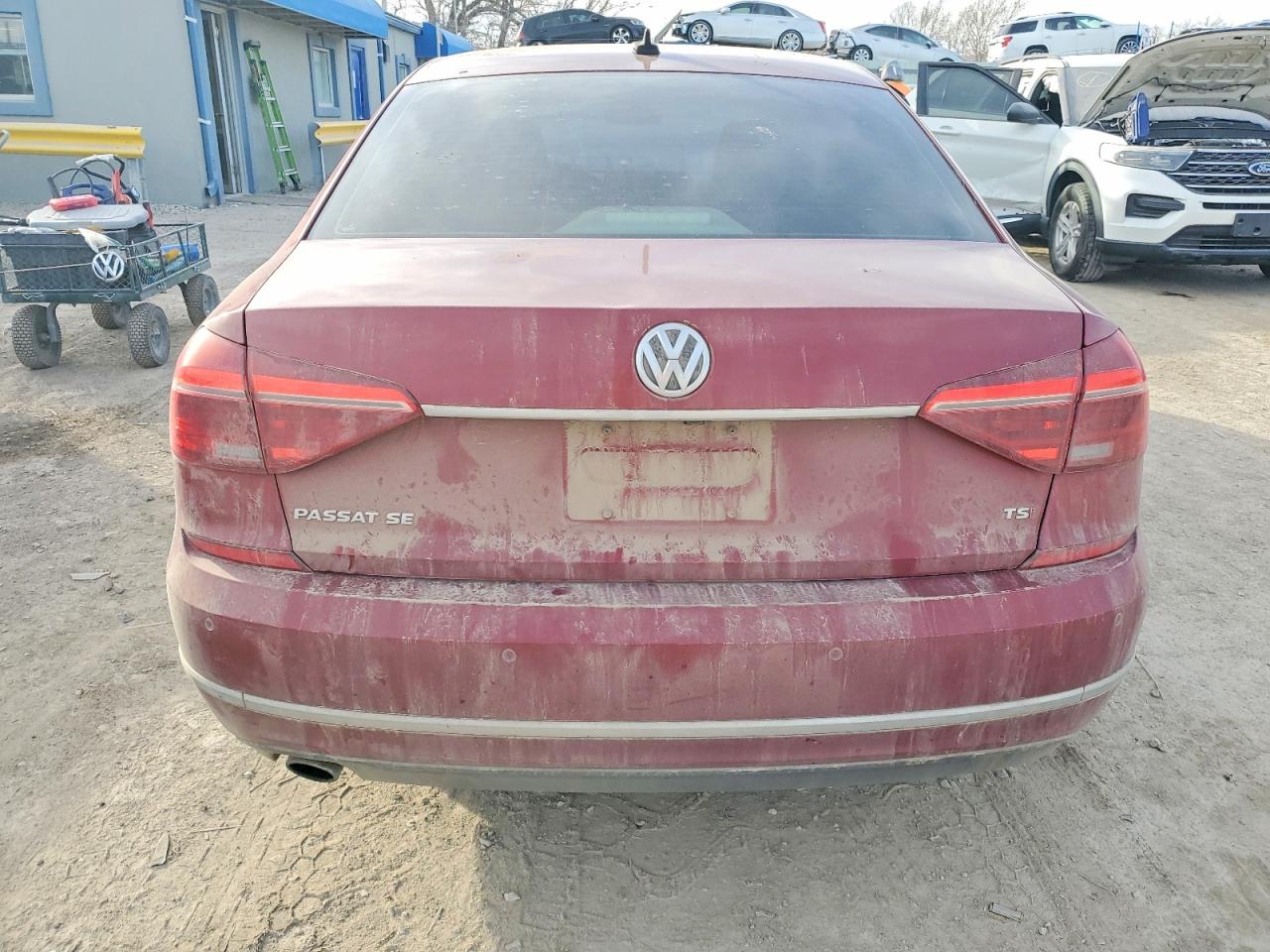 2017 VOLKSWAGEN PASSAT