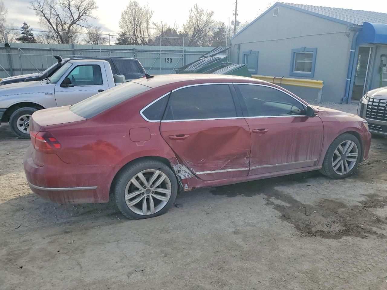 2017 VOLKSWAGEN PASSAT