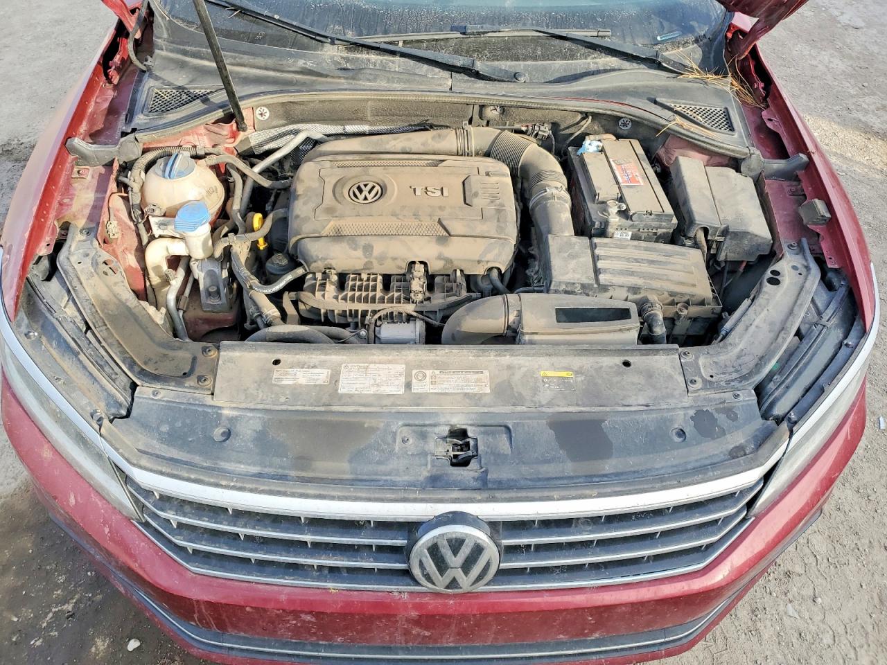 2017 VOLKSWAGEN PASSAT