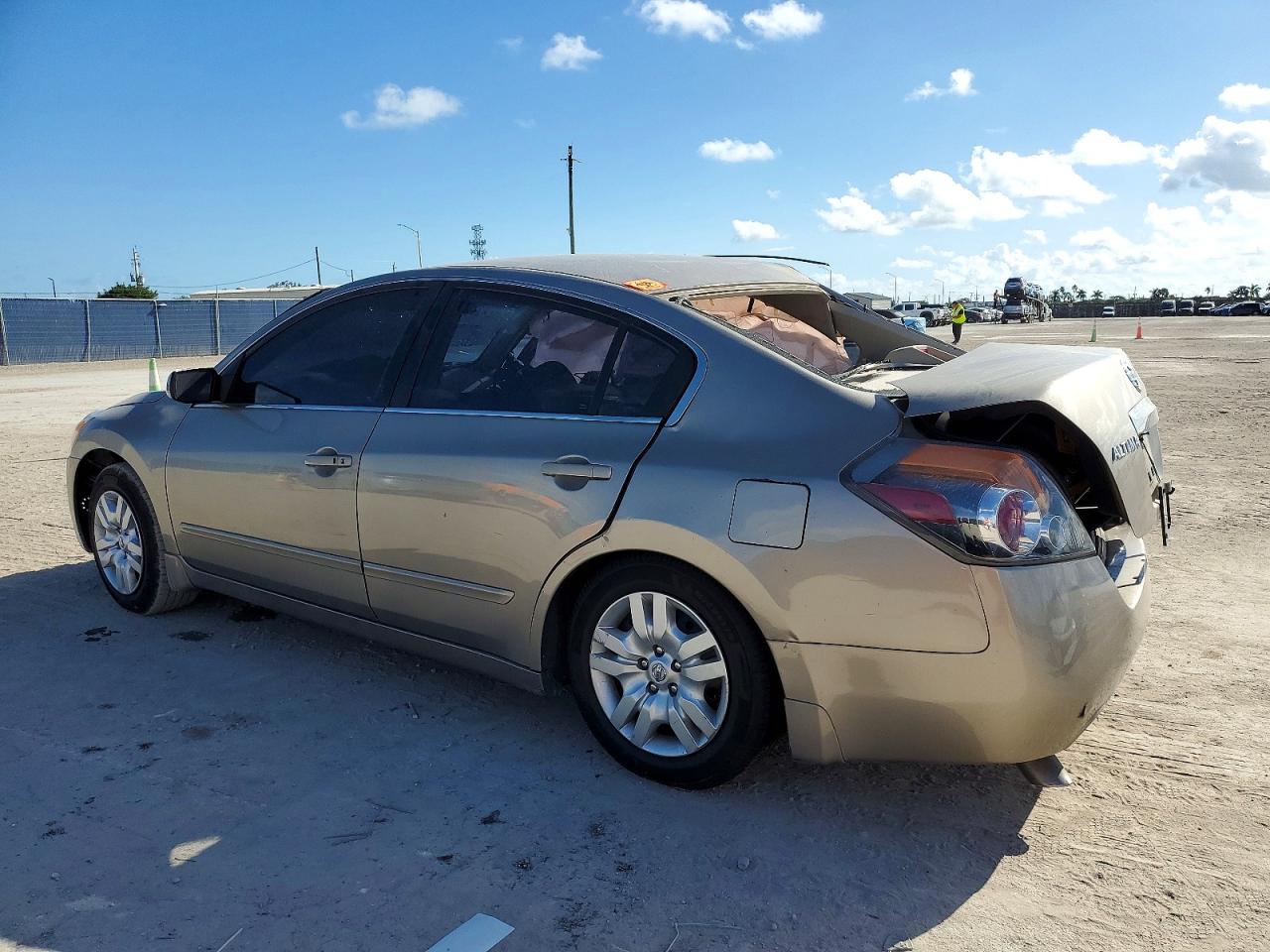 2012 NISSAN ALTIMA