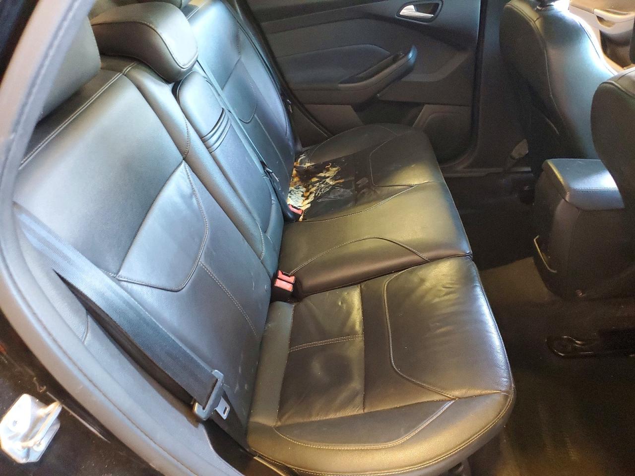 2016 FORD FOCUS