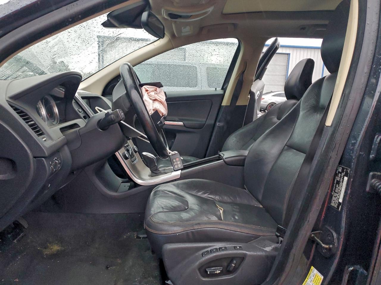 2013 VOLVO XC60