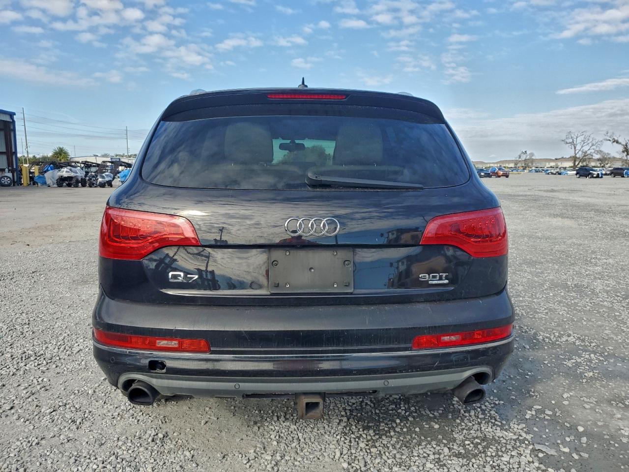 2015 AUDI Q7