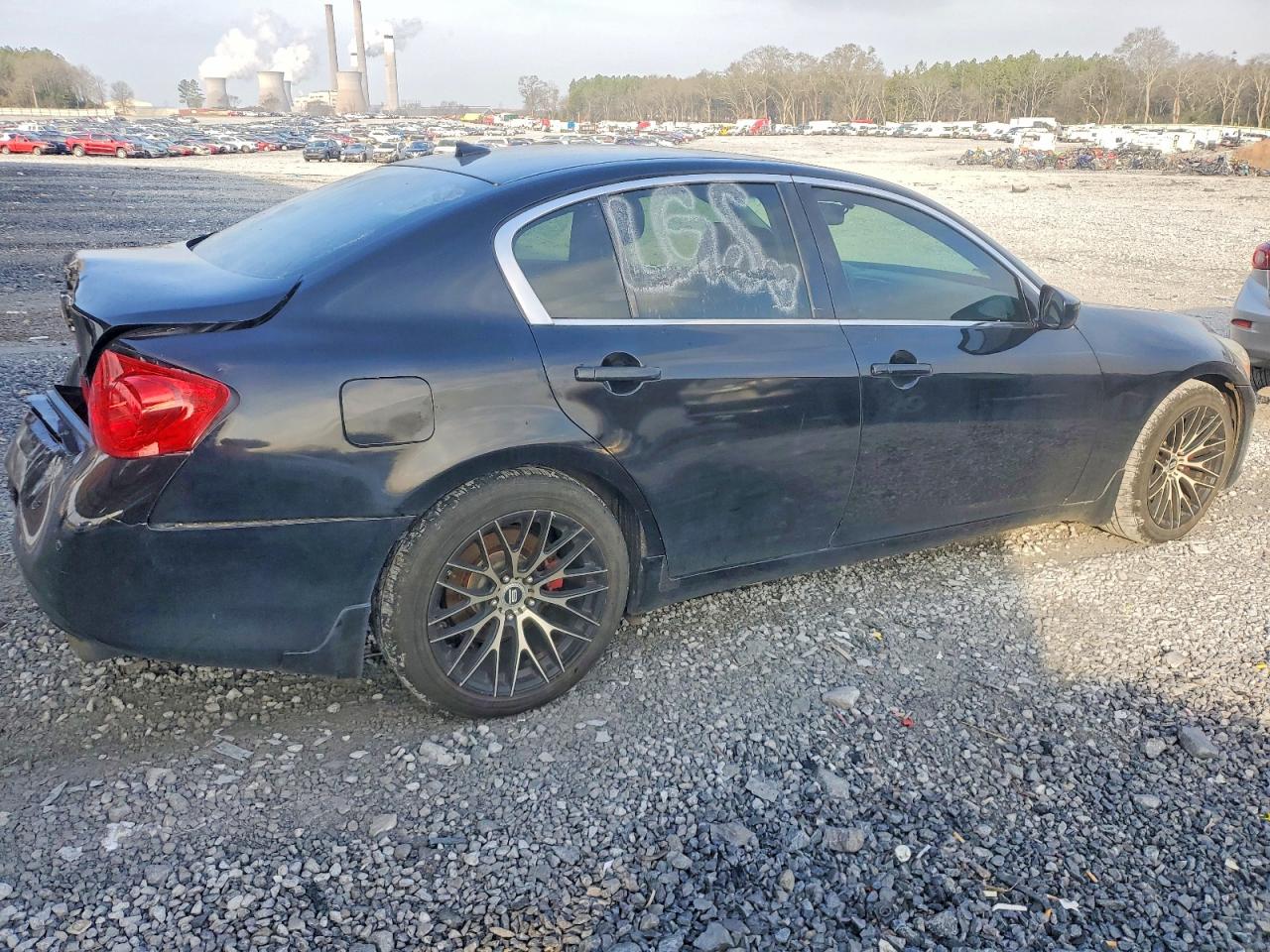 2013 INFINITI G37