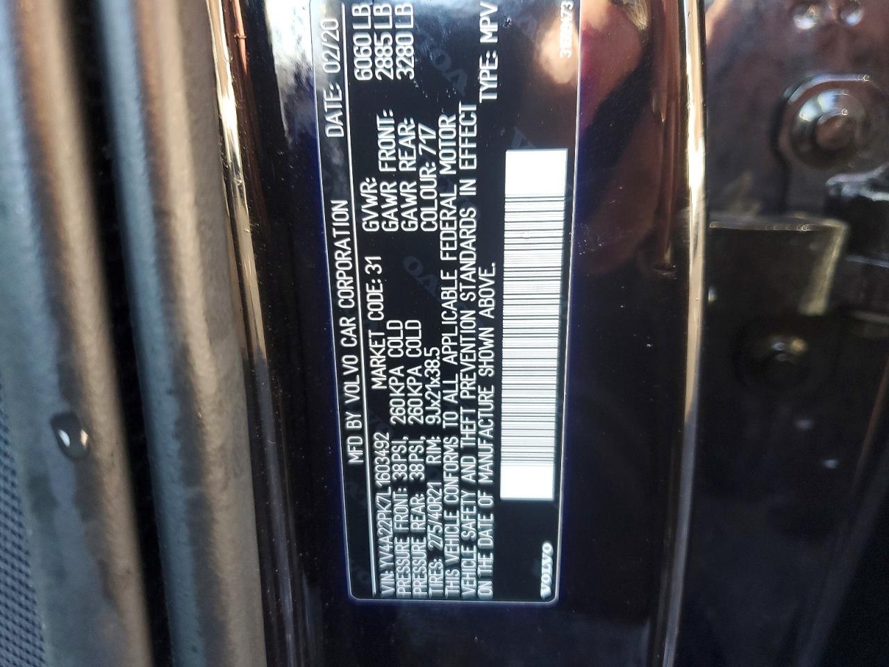 2020 VOLVO XC90
