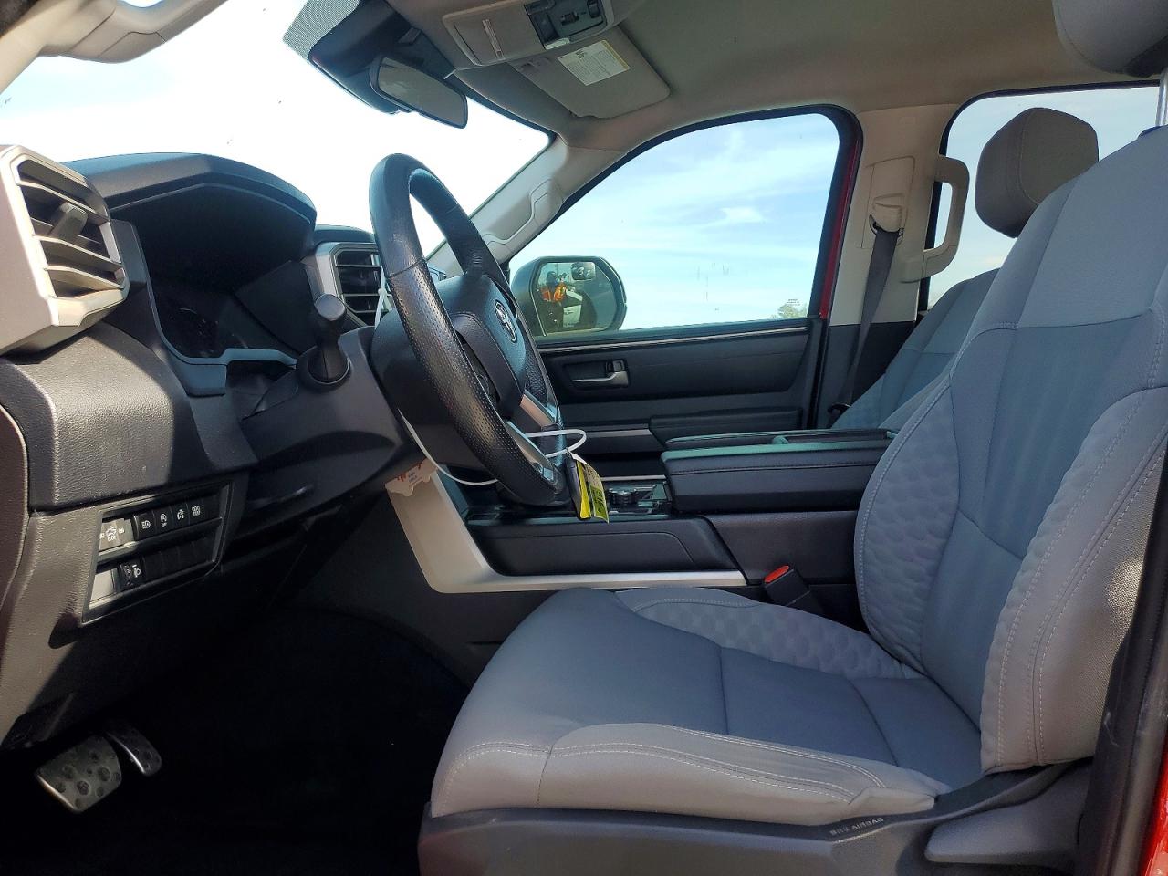 2024 TOYOTA TUNDRA