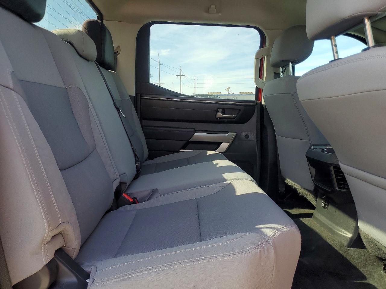 2024 TOYOTA TUNDRA