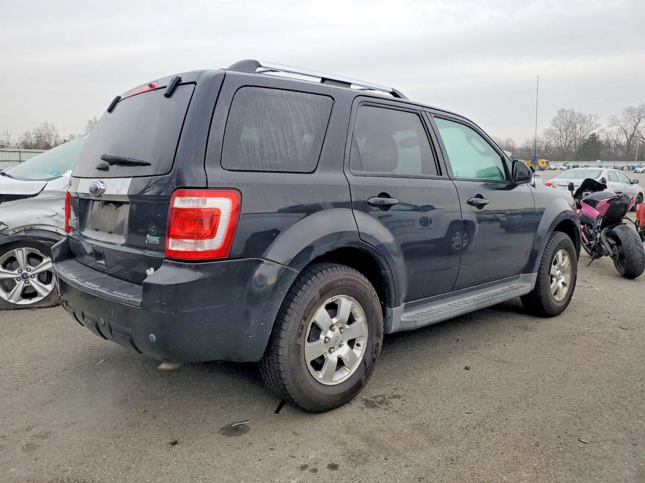 2012 FORD ESCAPE
