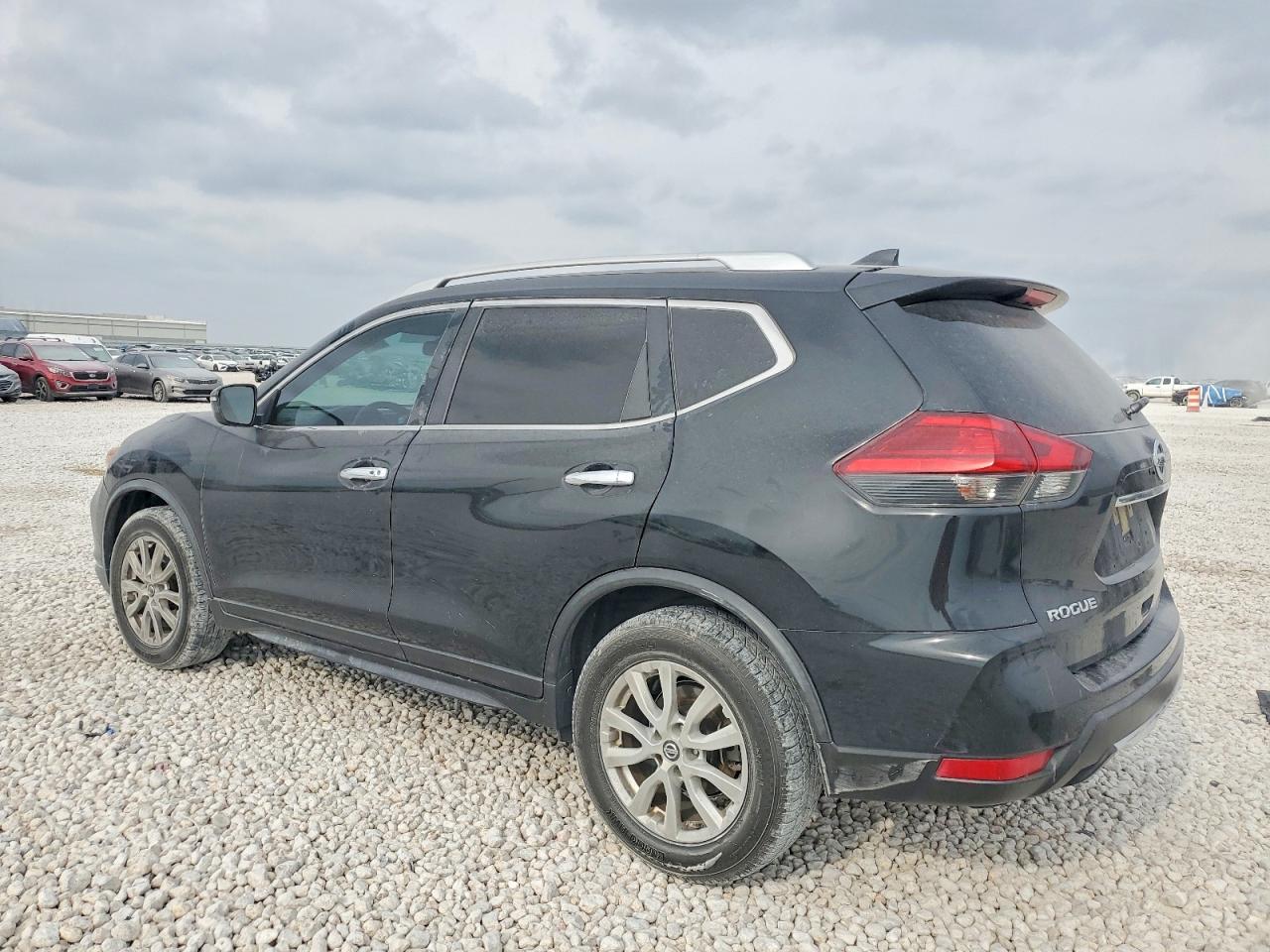 2017 NISS ROGUE