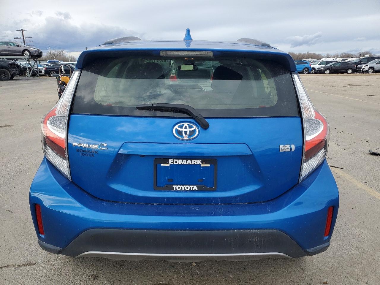 2019 TOYOTA PRIUS