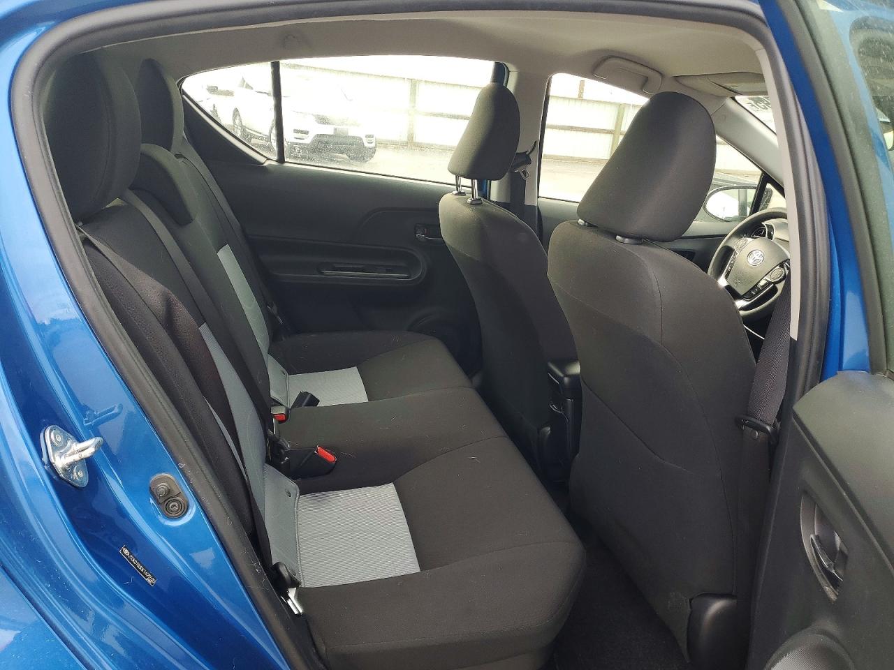 2019 TOYOTA PRIUS