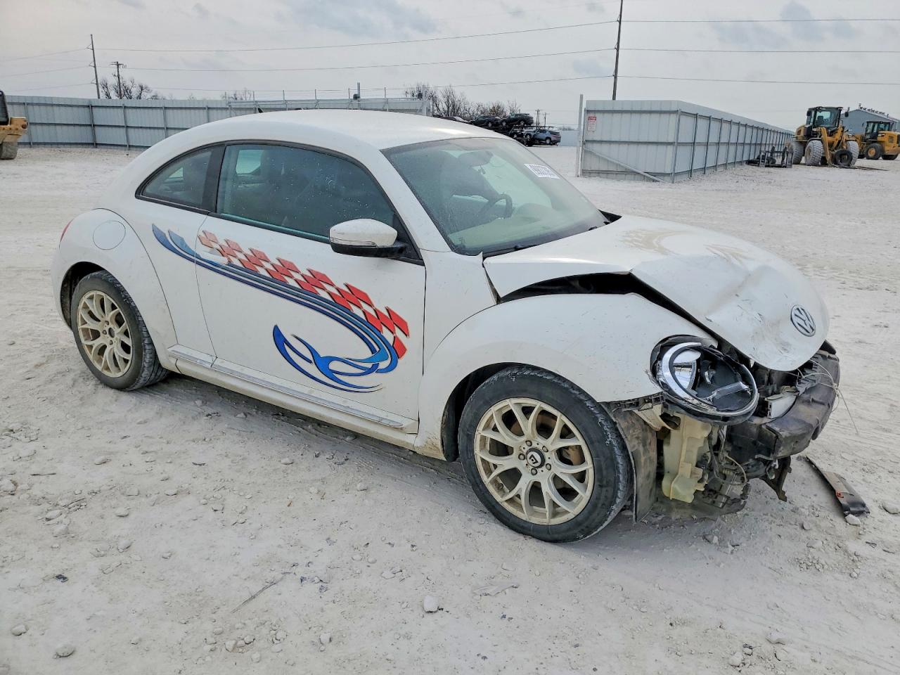 2013 VOLKSWAGEN BEETLE