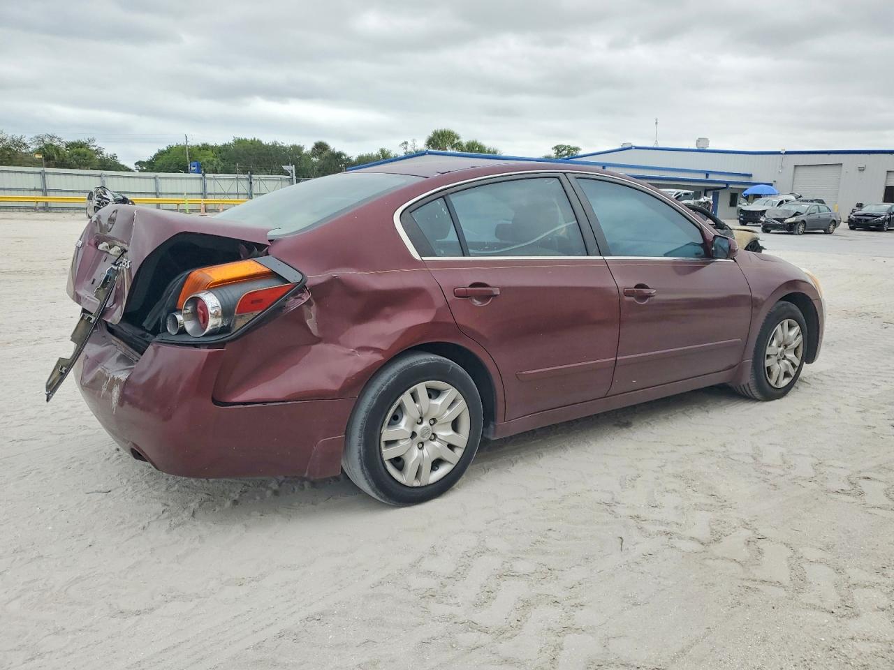 2010 NISSAN ALTIMA