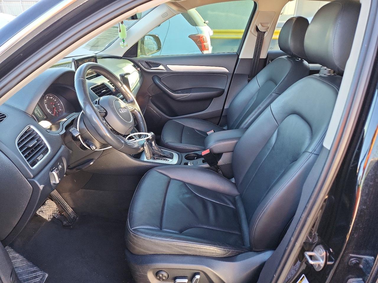 2016 AUDI Q3
