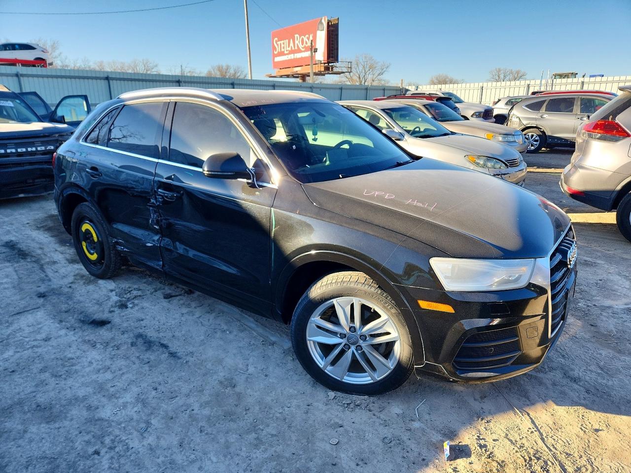 2016 AUDI Q3