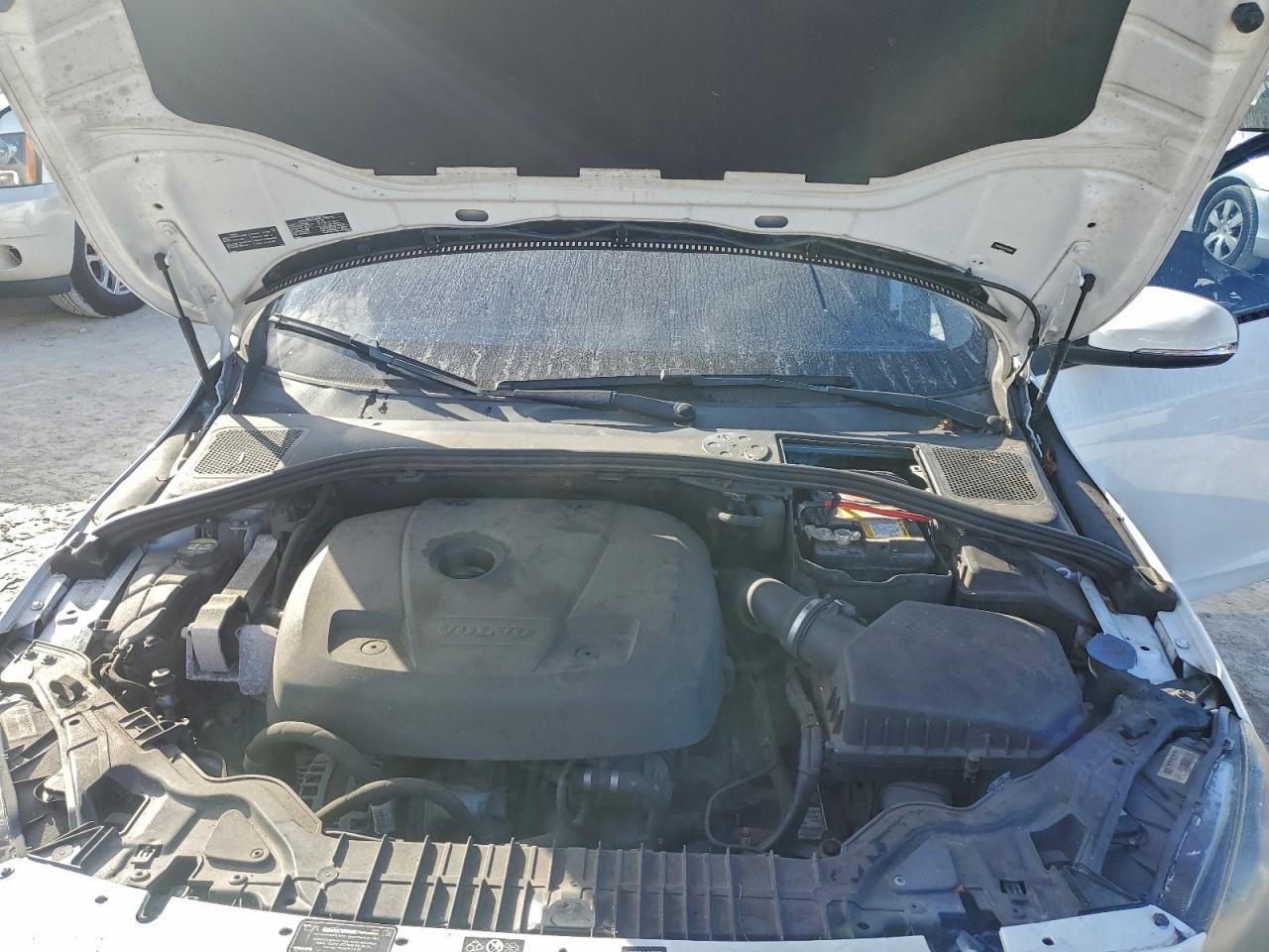 2017 VOLVO S60