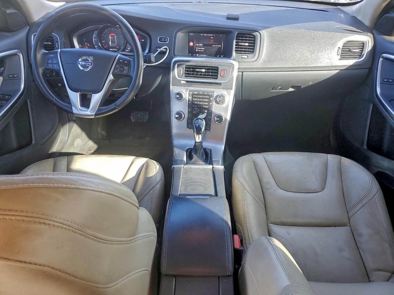 2017 VOLVO S60